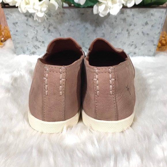 NEW Frye Taupe Lisa Slip-On Sneaker - Picture 4 of 8